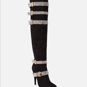 Product Description
Details
Material: Faux Suede
Heel Height: 4.75"